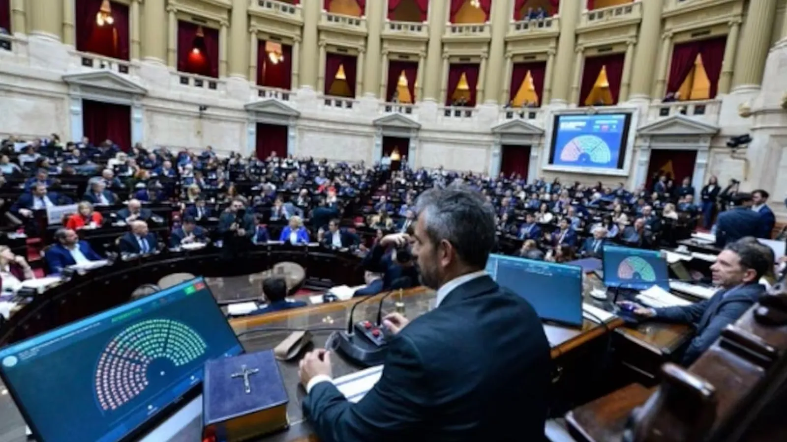 Diputados aprobó la reforma del Banco Central.