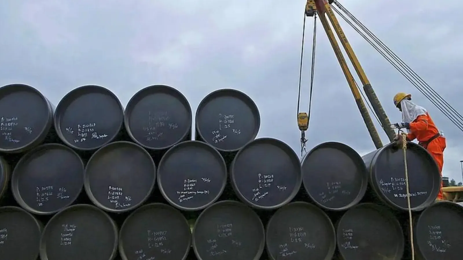 El petróleo se acerca a los US$100.