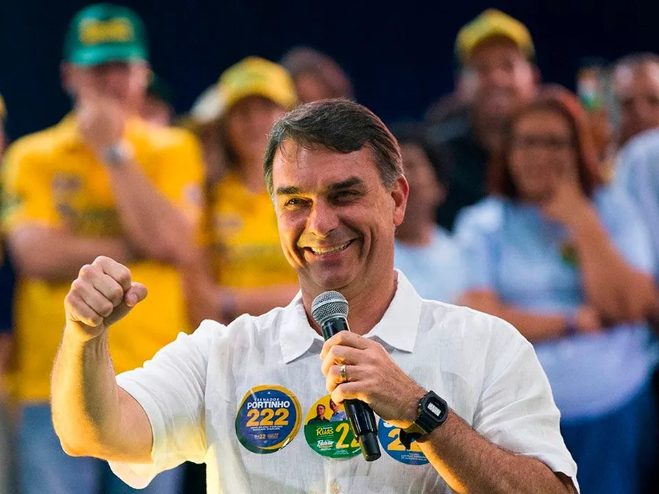 Flávio Bolsonaro aseguró que Brasil “quiere un cambio”.