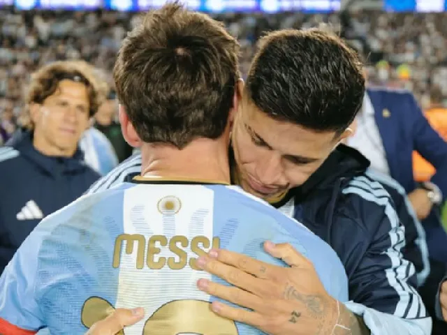 Enzo Fernández se despidio de Messi y Otamendi en sus redes sociales.