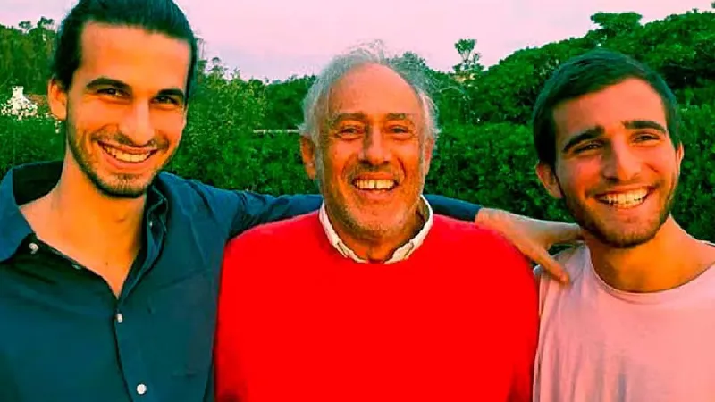 Gustavo, Franco y Valentín Yankelevich.